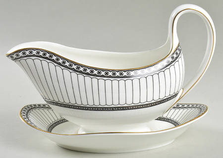 Colonnade Black Gravy Boat & Underplate