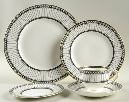 Colonnade Black 40 Piece Estate Set
