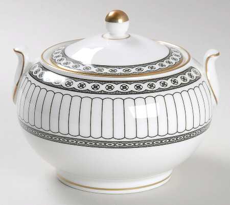 Colonnade Black 146 Shape Sugar Bowl & Lid