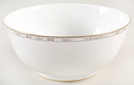 Colchester 9" Salad Serving Bowl