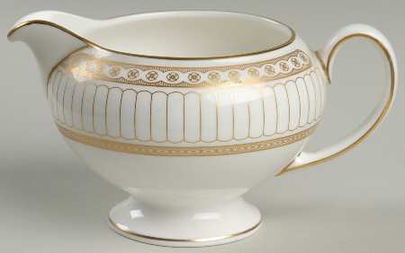 Colonnade Gold Leigh Shape Creamer