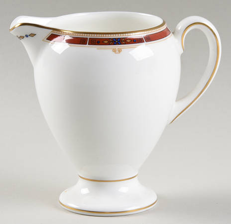 Colorado Globe Shape Creamer