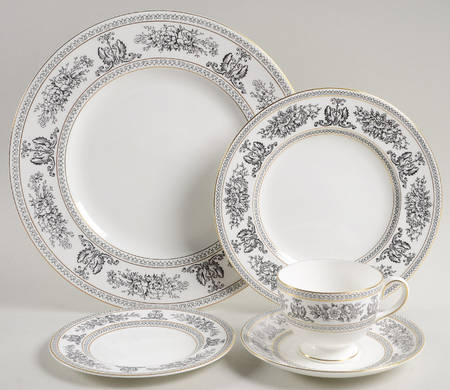 Columbia Black 5 Piece Place Setting