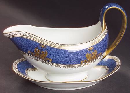 Columbia Powder Blue Rim (White Center) Gravy Boat & Underplate