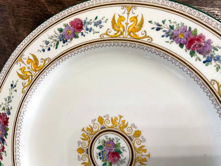 Columbia Ivory Body (Yellow Griffons) 13" Large Fruit Bowl