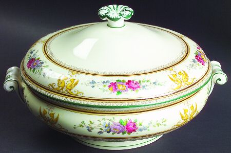 Columbia Ivory Body (Yellow Griffons) Round Covered Vegetable