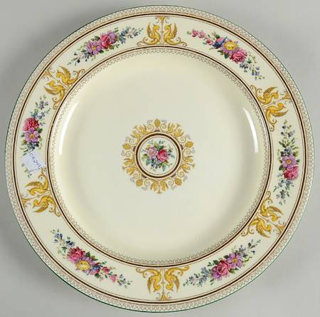 Columbia Ivory Body (Yellow Griffons) 13" Chop Plate (Round Platter)