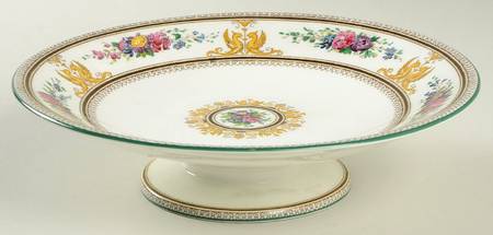 Columbia White (Center Medallion, Green Trim) 9" Width Low Comport