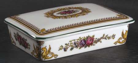 Columbia White (Center Medallion, Green Trim) Cigarette Box & Lid