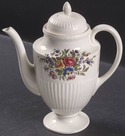 Conway Small Coffee Pot & Lid