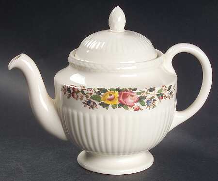 Conway Mini Teapot & Lid