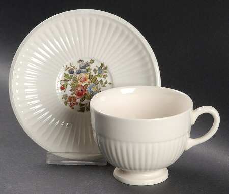 Conway Footed Cup & Saucer Set