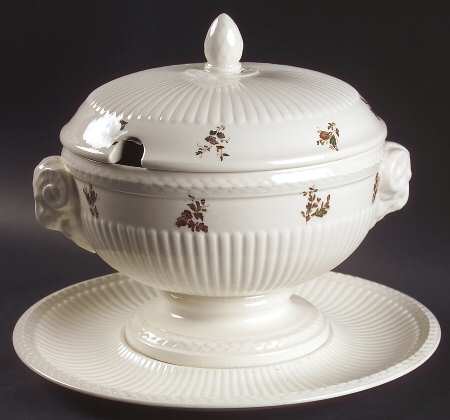 Conway Tureen & Lid w/Underplate
