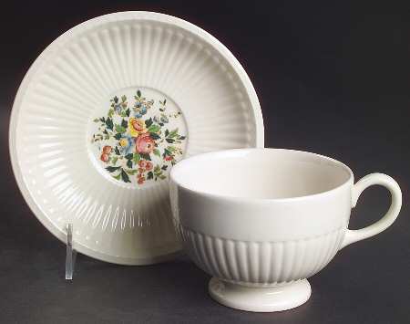 Conway Breakfast Cup & Saucer Set