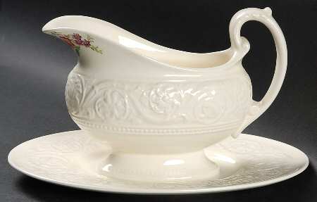 Coniston Gravy Boat with Attached Underplate