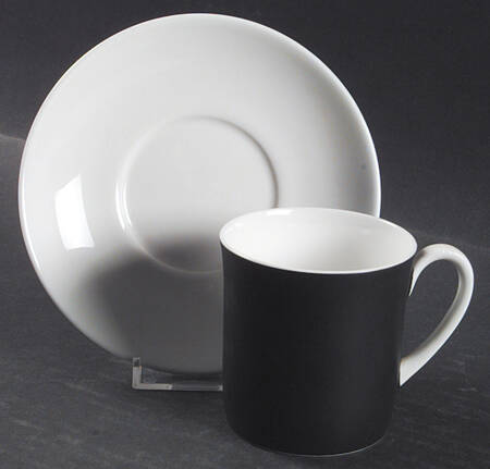 Contrast Flat Cup & Saucer Set