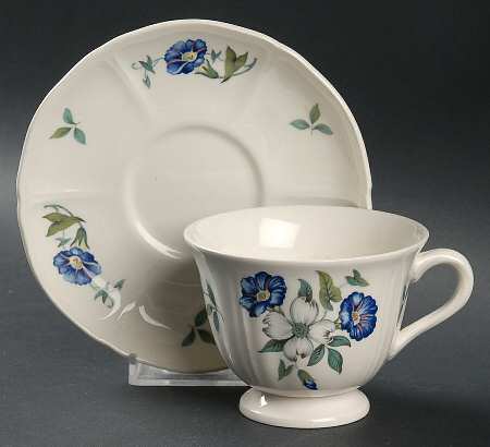 Cornel Footed Cup & Saucer Set