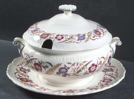 Cornflower Tureen & Lid w/Underplate