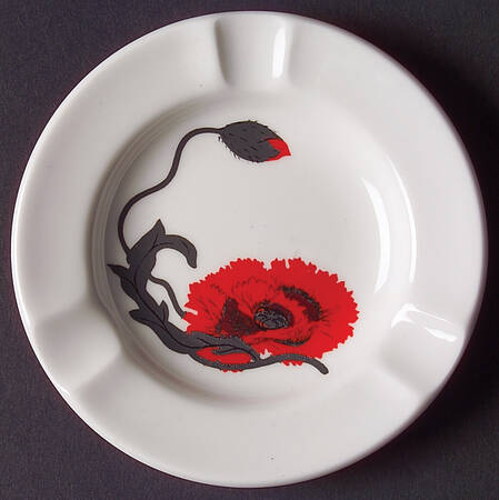Cornpoppy (Susie Cooper) Small Ashtray