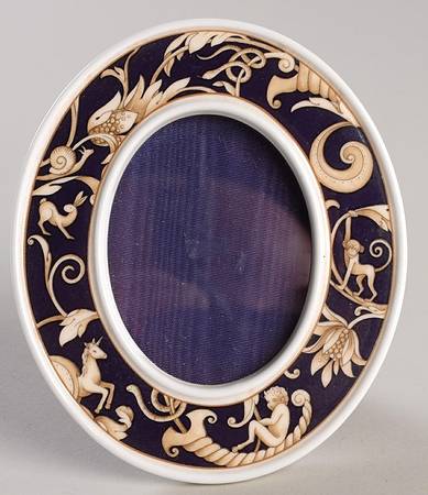 Cornucopia Oval Picture Frame