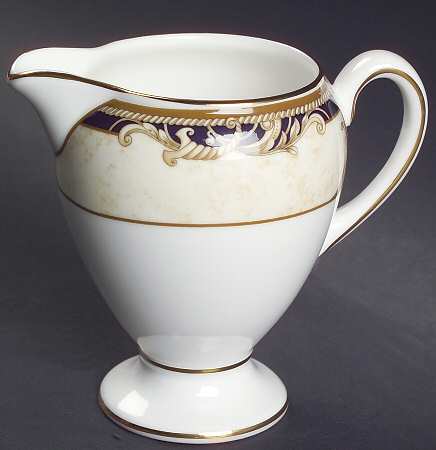 Cornucopia Globe Shape Creamer