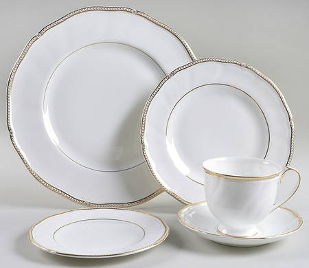 Crown Gold (England) 5 Piece Place Setting