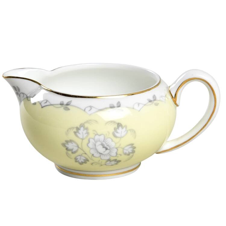 Cynthia 146 Shape Creamer