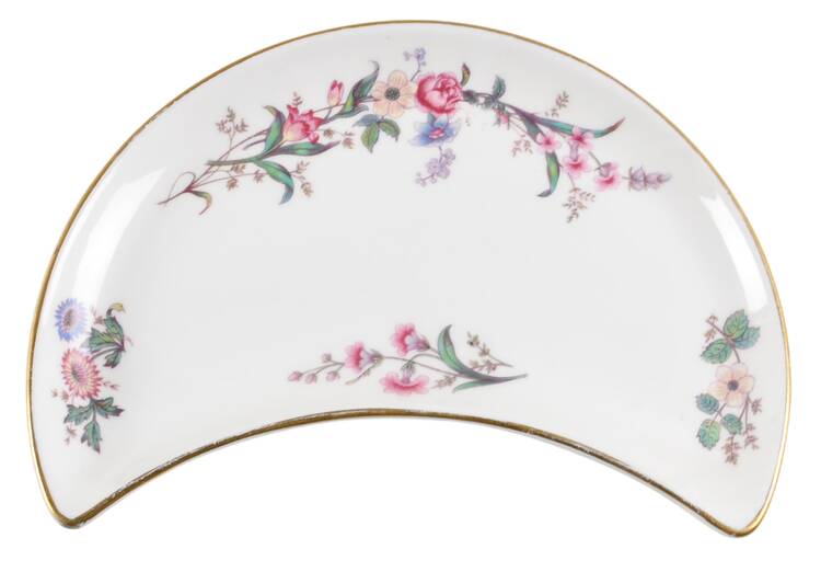 Devon Sprays Crescent Salad Plate
