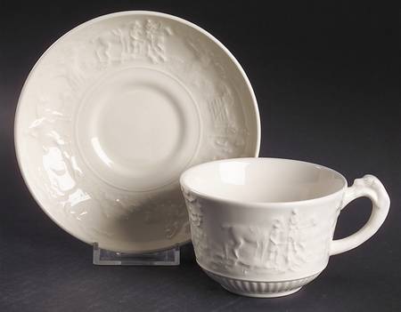 Devonshire (Off White) Flat Cup & Saucer Set