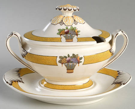 Directoire (Yellow Band, Smooth) Sauce Boat & Lid with Underplate