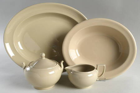 Drabware (Older, Glossy) 5 Piece Hostess Set