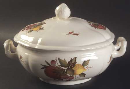 Drury Lane Round Covered Vegetable