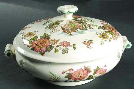 Eastern Flowers Round Covered Vegetable