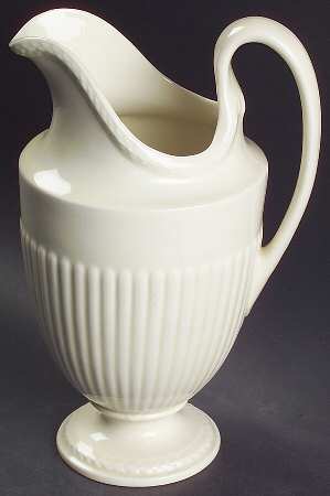 Edme 24 Oz Pitcher