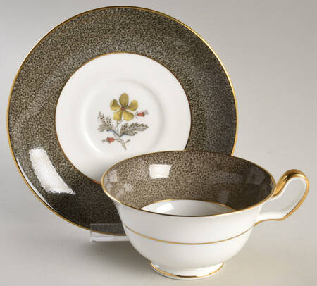 Elaine Footed Cup & Saucer Set