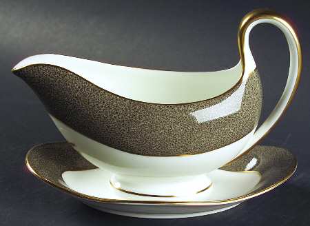 Elaine Gravy Boat with Attached Underplate