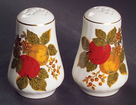 English Harvest Salt & Pepper Set