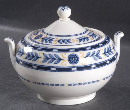 The Etruria (Blue Laurel) 146 Shape Sugar Bowl & Lid