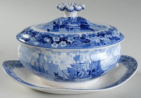 Ferrara Blue (No Trim) Sauce Boat with Attached Underplate & Lid