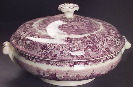 Ferrara Plum (No Trim) Round Covered Vegetable
