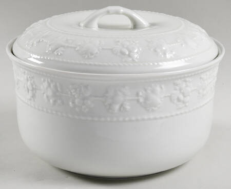 Festivity 2 Qt Round Covered Casserole