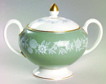 Fieldfare Green Leigh Shape Sugar Bowl & Lid