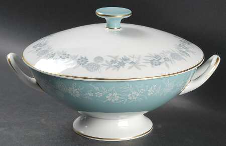Fieldfare Turquoise Round Covered Vegetable