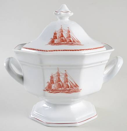 Flying Cloud Rust Sauce Boat & Lid
