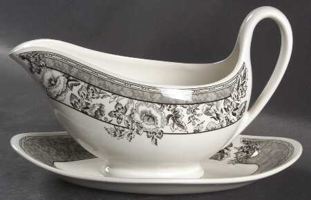 Fleur Damask Gravy Boat & Underplate
