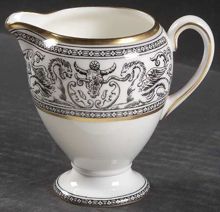 Florentine Black (Black Dragons) Globe Shape Creamer