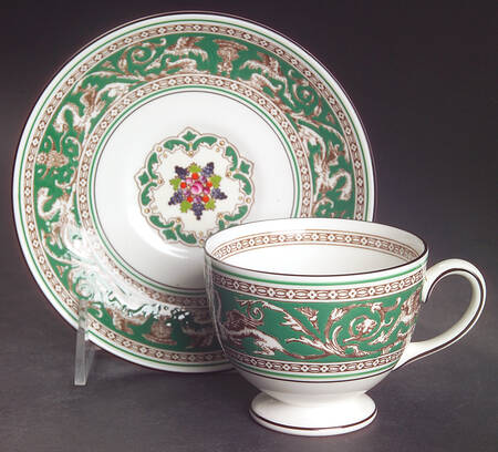 Florentine Green (Emerald, Fruit Center) Footed Cup & Saucer Set