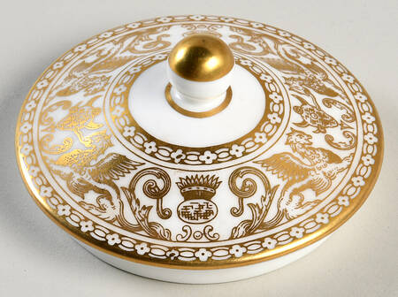 Florentine Gold (Gold Dragons, White) Lid for 146 Shape Sugar Bowl