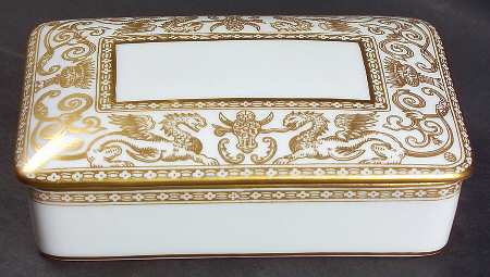 Florentine Gold (Gold Dragons, White) Cigarette Box & Lid