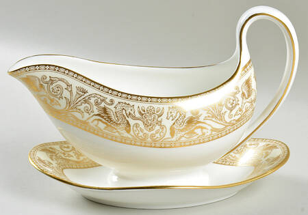 Florentine Ivory Rim (Gold Dragons) Gravy Boat with Attached Underplate